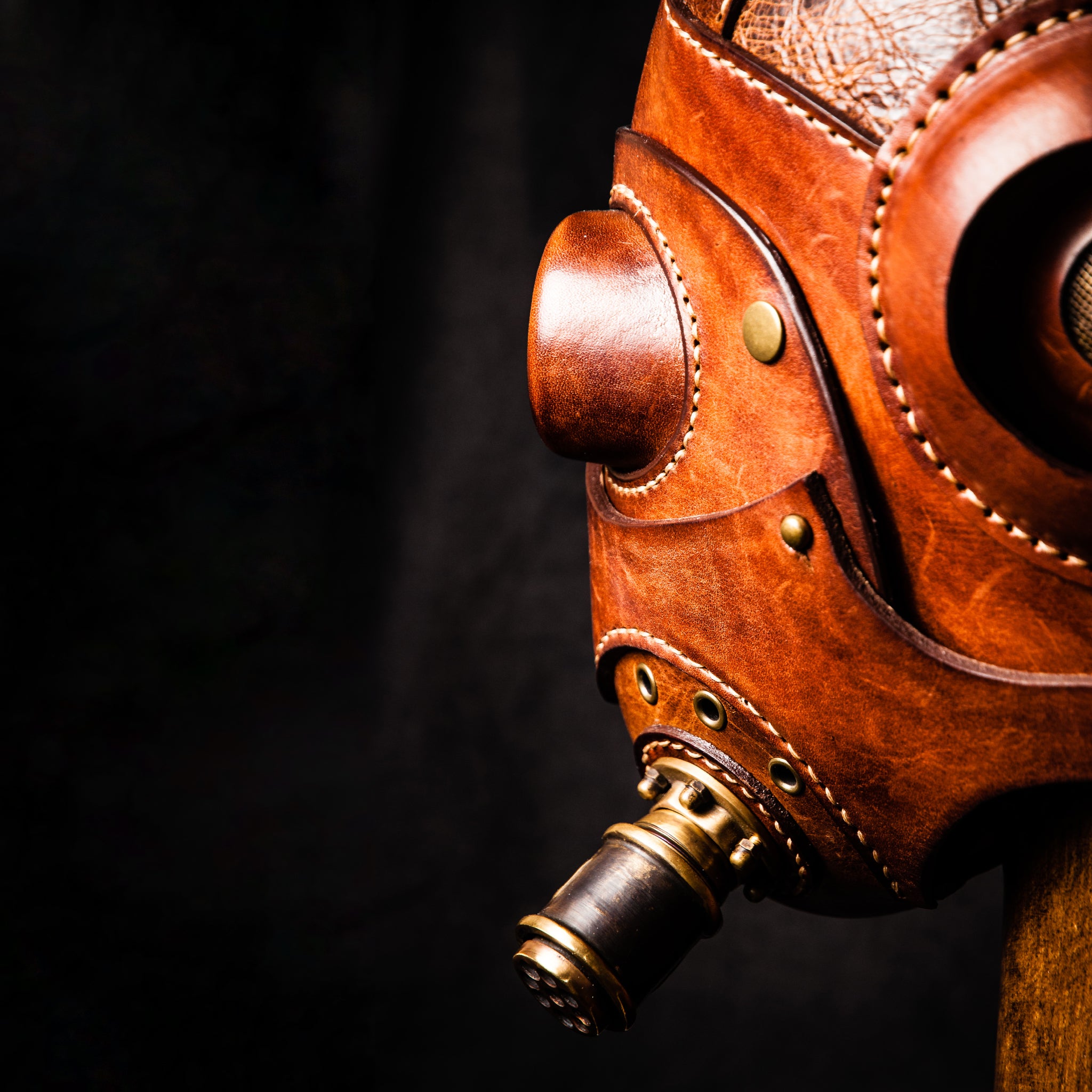 Dust Angel Mask Brown
