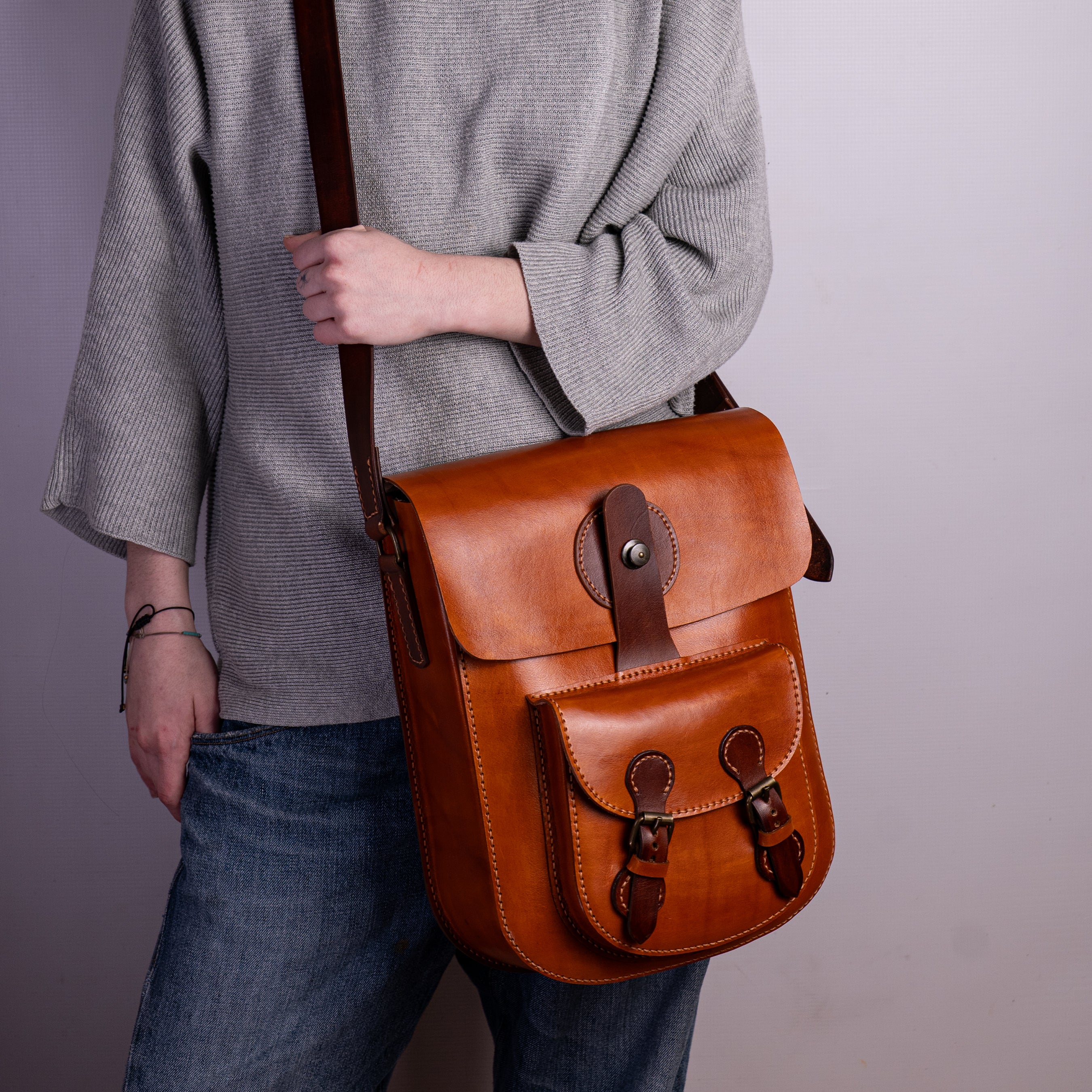 Fox Hollow Handcrafted Leather Bag