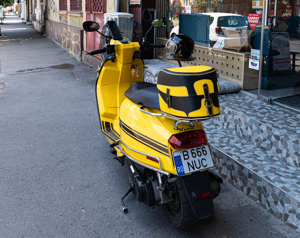 Retro Scooter Leather Top Case